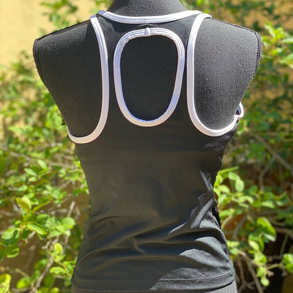 Nike Built-in Bra Black with White Trim Tank Med. - Picture 3 of 8